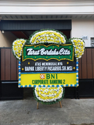 Papan Bunga Duka di Siempat Nempu