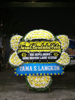 Papan Bunga Duka di Siempat Nempu